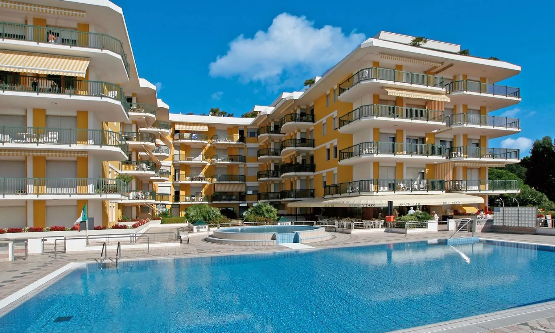 Panfilo Residence Con Piscina Fronte Mare Jesolo