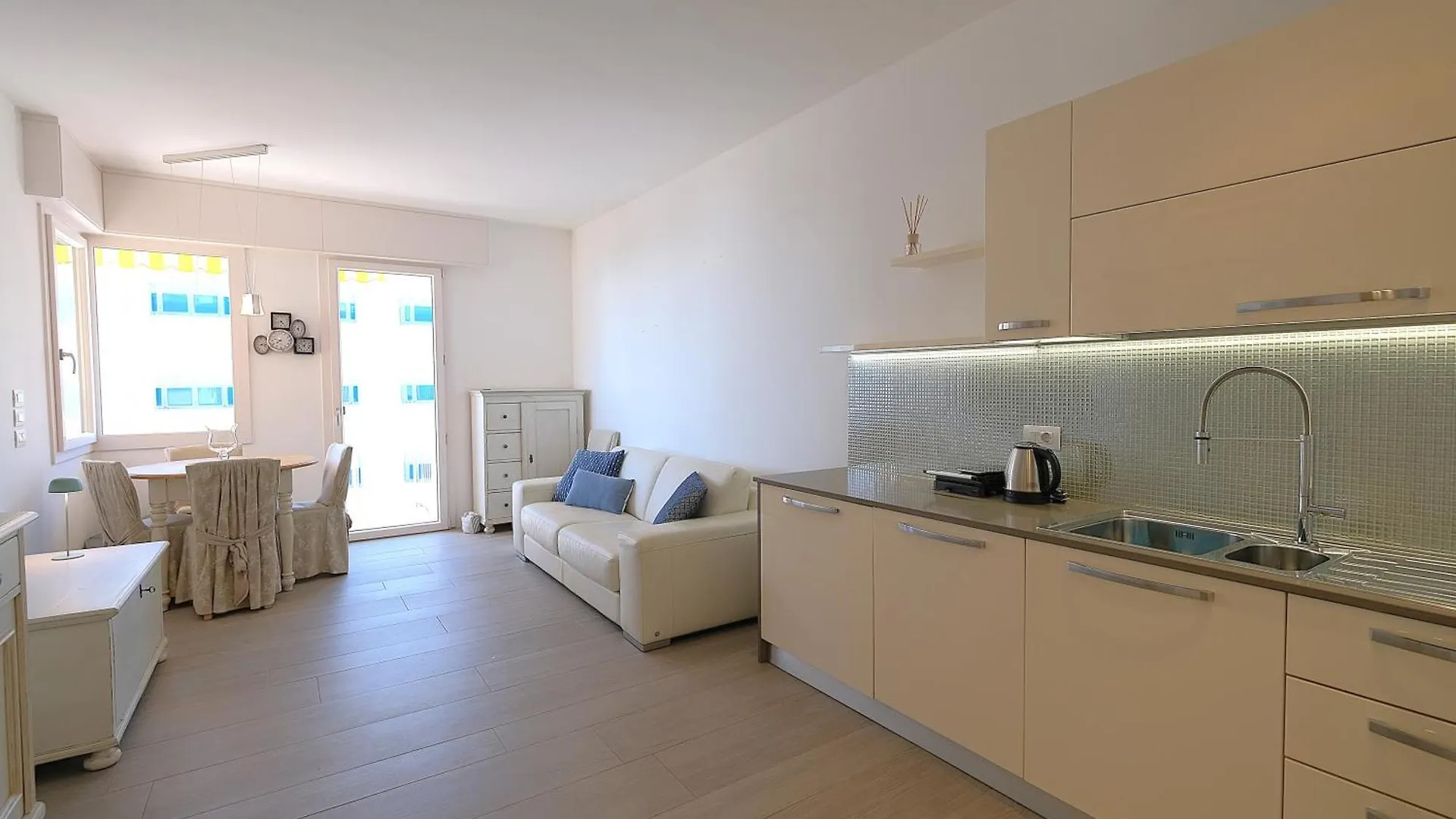 דירה לידו די ג'סולו Panfilo Residence Con Piscina Fronte Mare