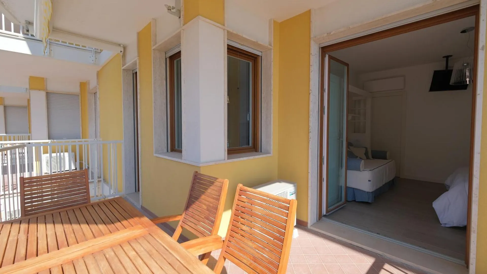 דירה לידו די ג'סולו Panfilo Residence Con Piscina Fronte Mare